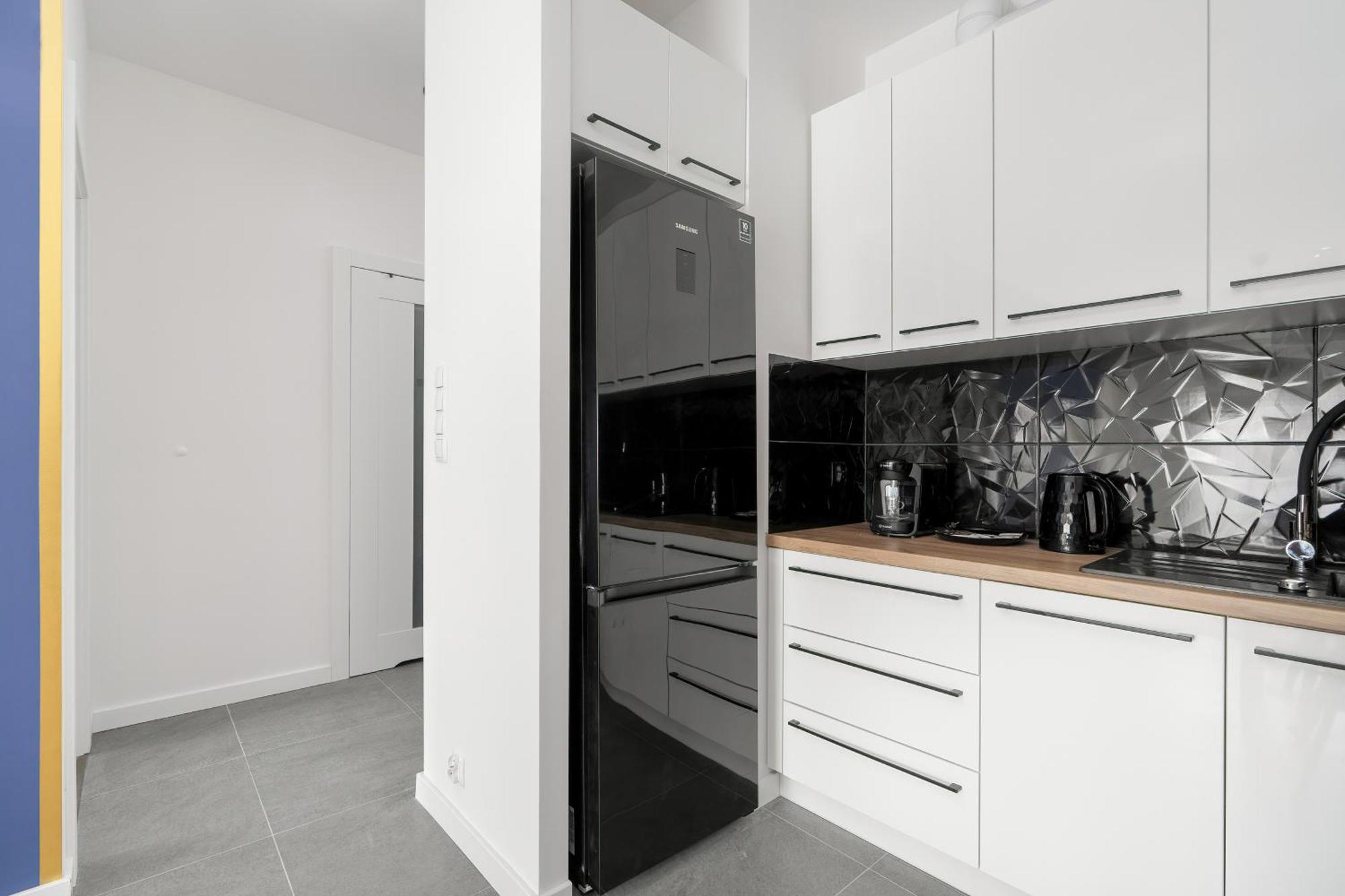 City Center Apartments With Gym & Free Garage Poznan By Noclegi Renters Buitenkant foto