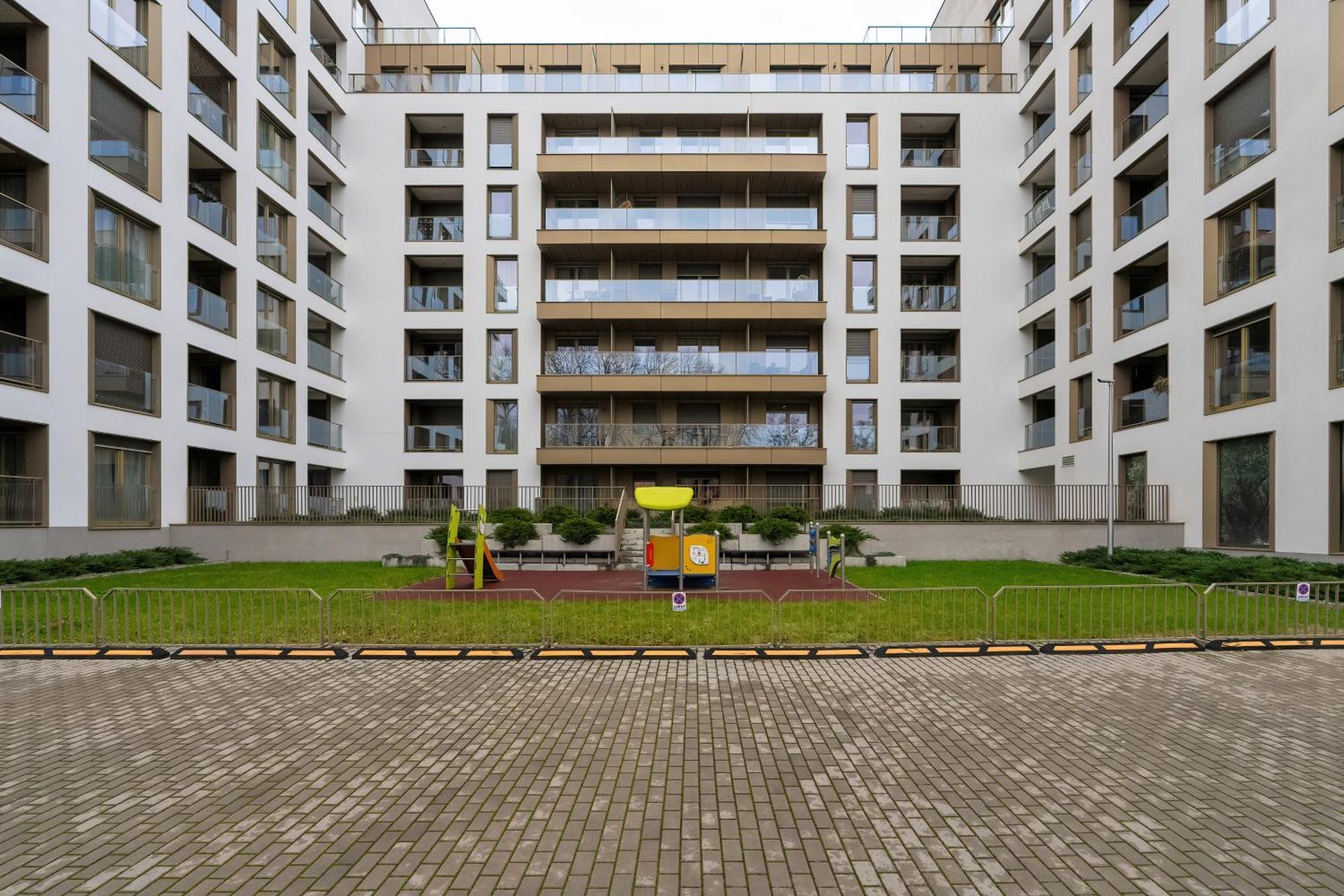 City Center Apartments With Gym & Free Garage Poznan By Noclegi Renters Buitenkant foto