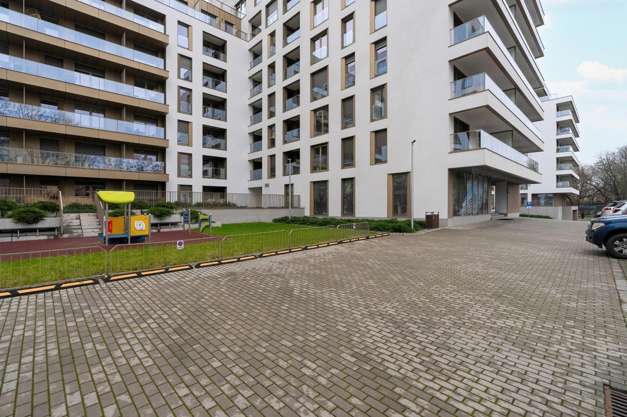 City Center Apartments With Gym & Free Garage Poznan By Noclegi Renters Buitenkant foto