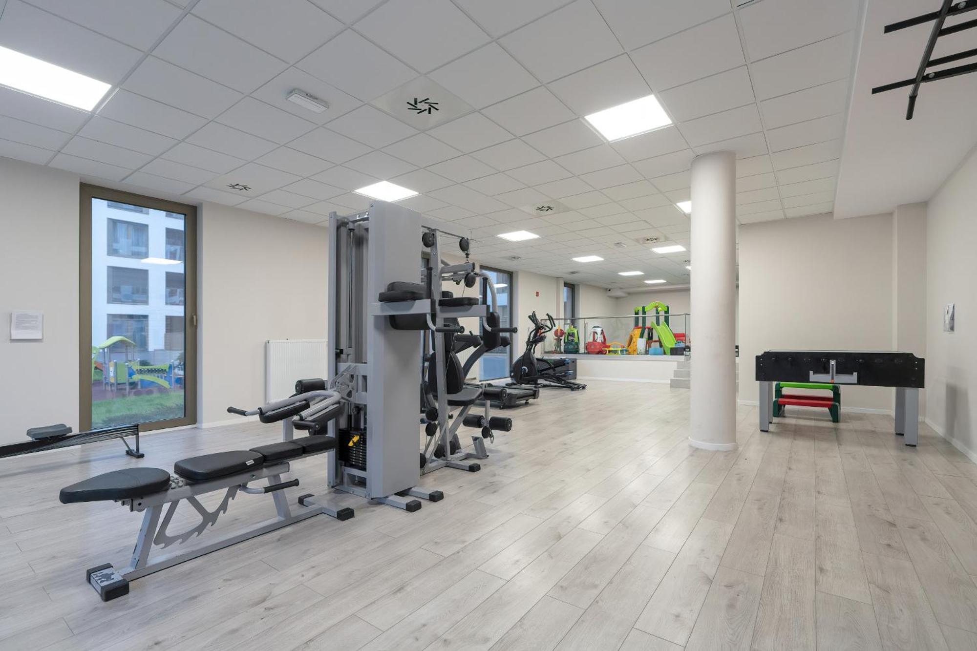 City Center Apartments With Gym & Free Garage Poznan By Noclegi Renters Buitenkant foto