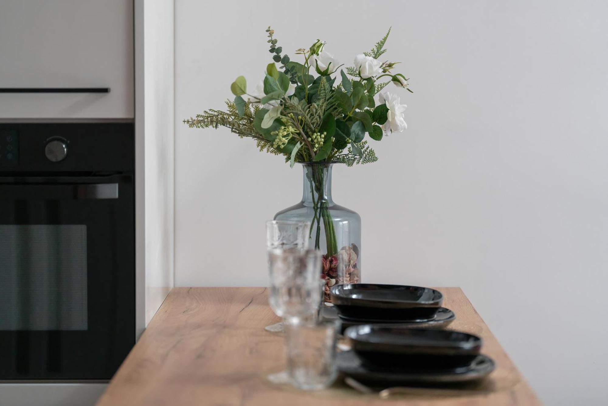 City Center Apartments With Gym & Free Garage Poznan By Noclegi Renters Buitenkant foto